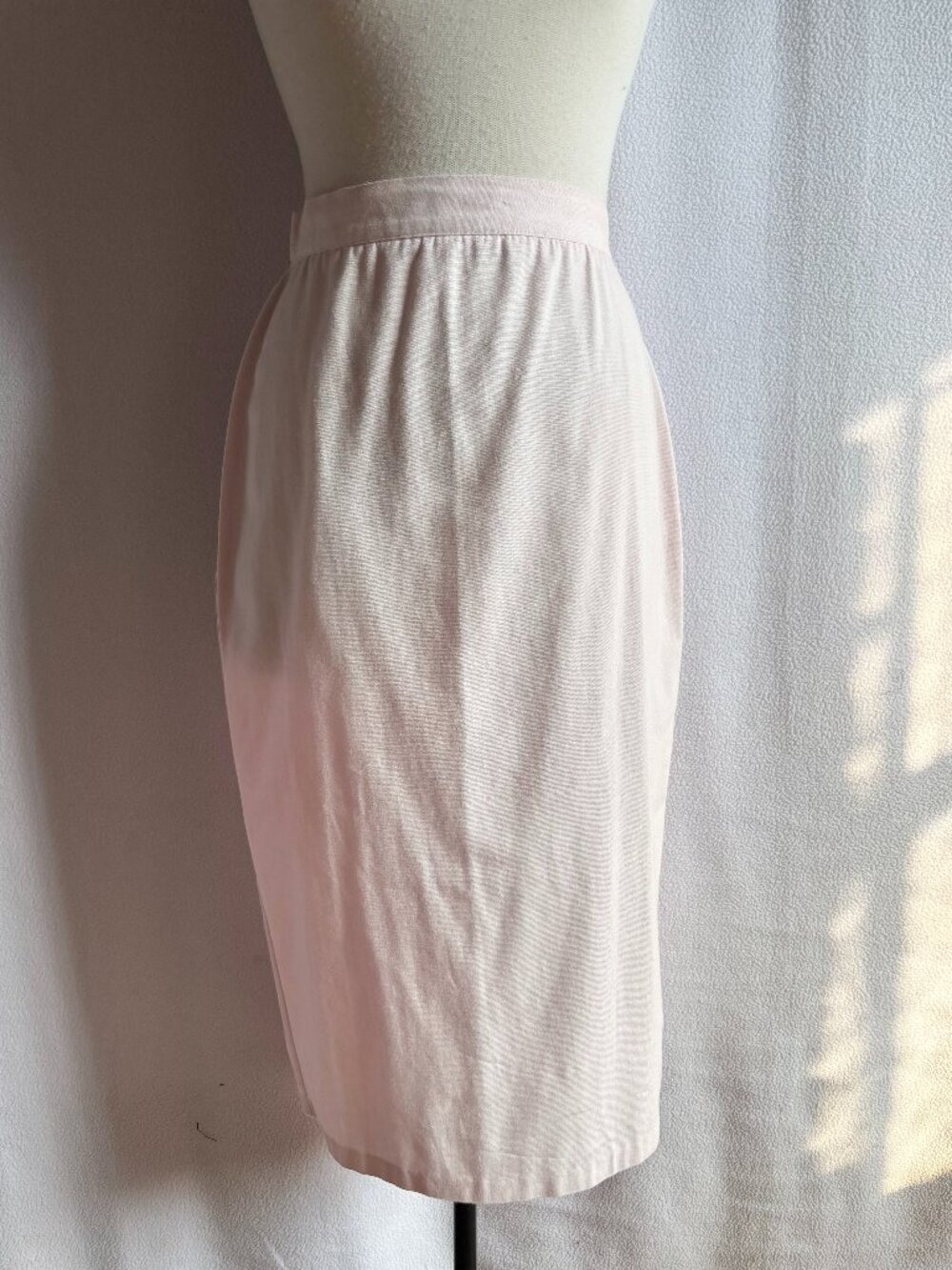 Vintage 1980s Does 1950s Pink Cotton Pleated Wiggle Skirt 27 Waist